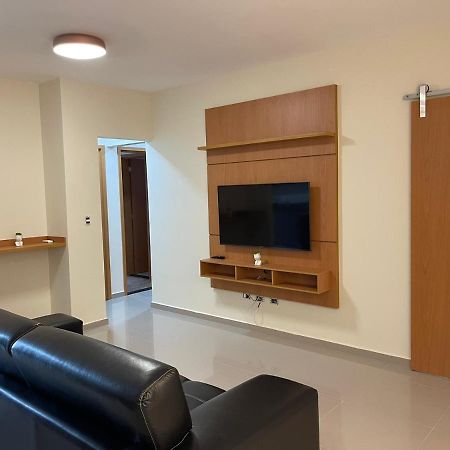Apartamento Com Piscina No Centro Apartment Ubatuba Ngoại thất bức ảnh