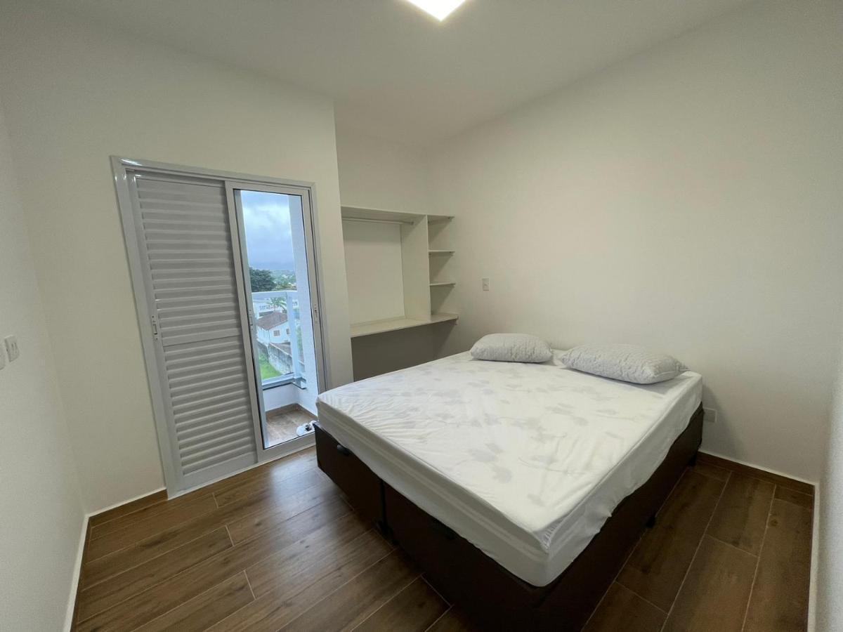 Apartamento Com Piscina No Centro Apartment Ubatuba Ngoại thất bức ảnh