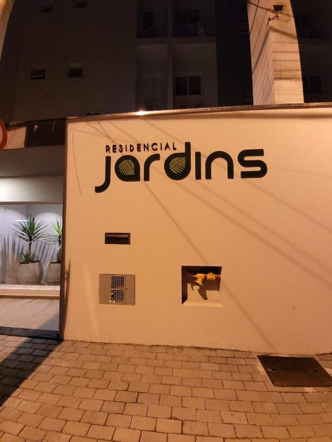 Apartamento Com Piscina No Centro Apartment Ubatuba Ngoại thất bức ảnh